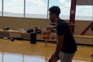 NBA76人直播_高清免费观看_76人比赛回放视频集锦