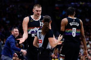 掘金vs约基奇直播_NBA高清免费观看_掘金vs约基奇比赛回放视频集锦