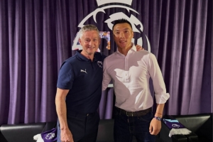 曼联vs中国足球直播_英超高清免费观看_曼联vs中国足球比赛回放视频集锦