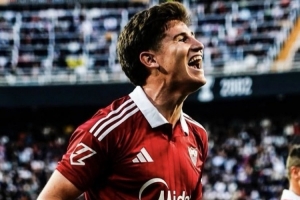 塞维利亚vs斯特拉斯堡直播_西甲高清免费观看_塞维利亚vs斯特拉斯堡比赛回放视频集锦