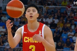 胡明轩vs郭艾伦直播_CBA高清免费观看_胡明轩vs郭艾伦比赛回放视频集锦