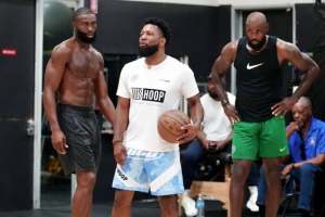 76人vs杰伦·布朗直播_NBA高清免费观看_76人vs杰伦·布朗比赛回放视频集锦