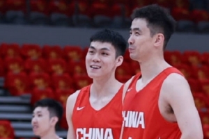 赵继伟vs中国男篮直播_高清免费观看_赵继伟vs中国男篮比赛回放视频集锦